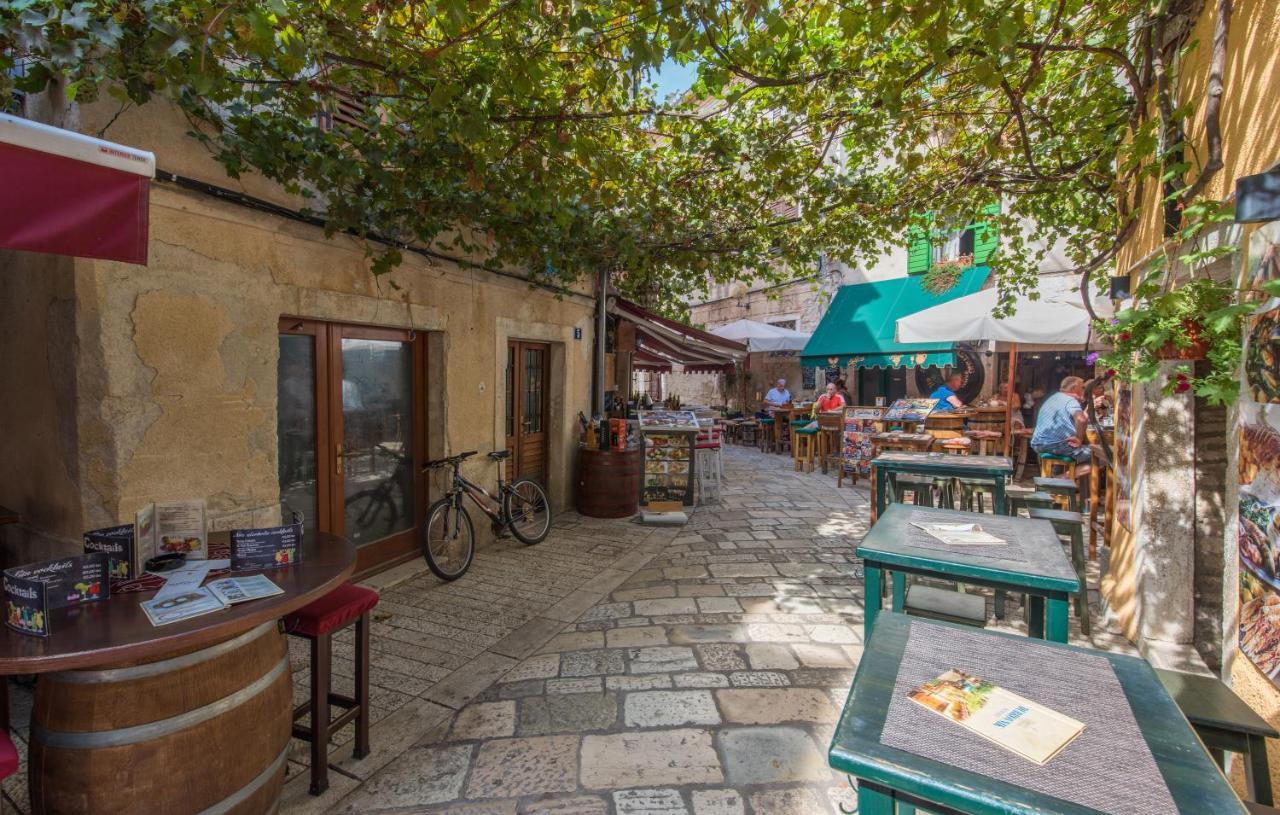 Alice Rooms Porec Ngoại thất bức ảnh
